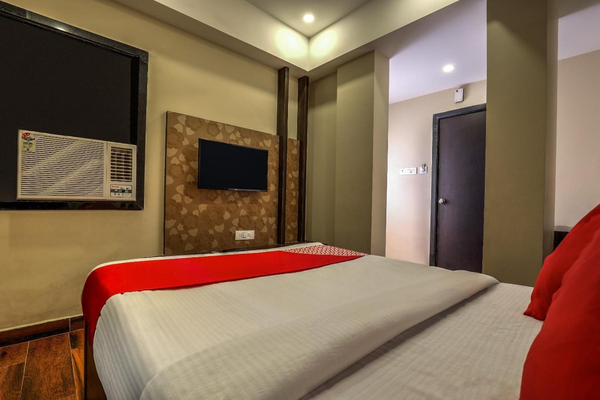 Capital O Sky Grand Hotel Hyderabad Eksteriør billede